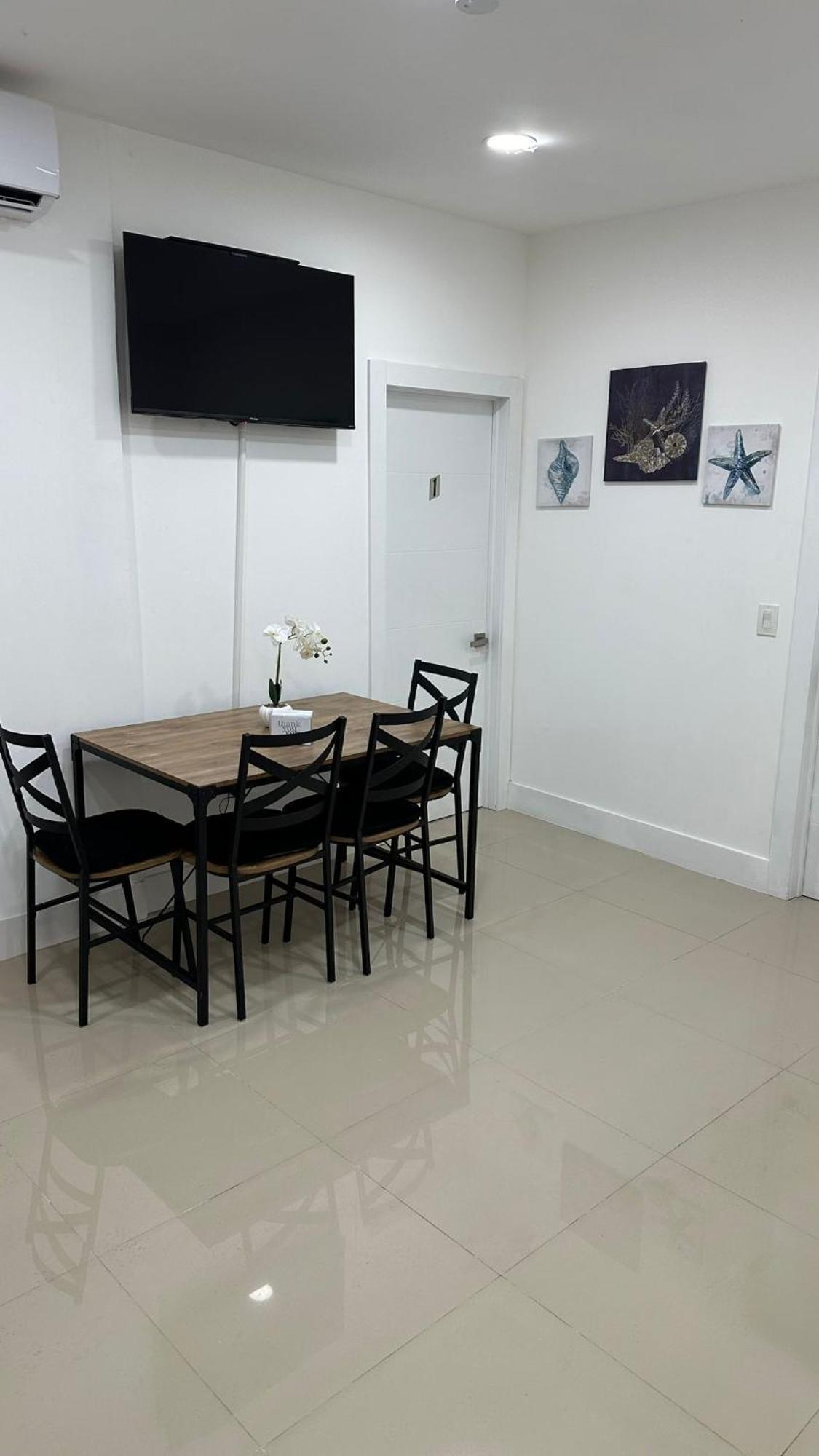 203 Miami Shared Rooms For Men Central Comfortable, Affordable Bagian luar foto
